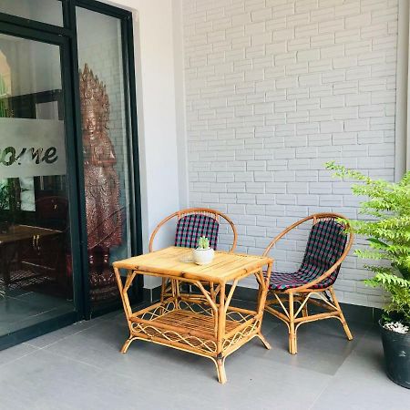 Maison Rivera Guest House Kampot Exterior photo
