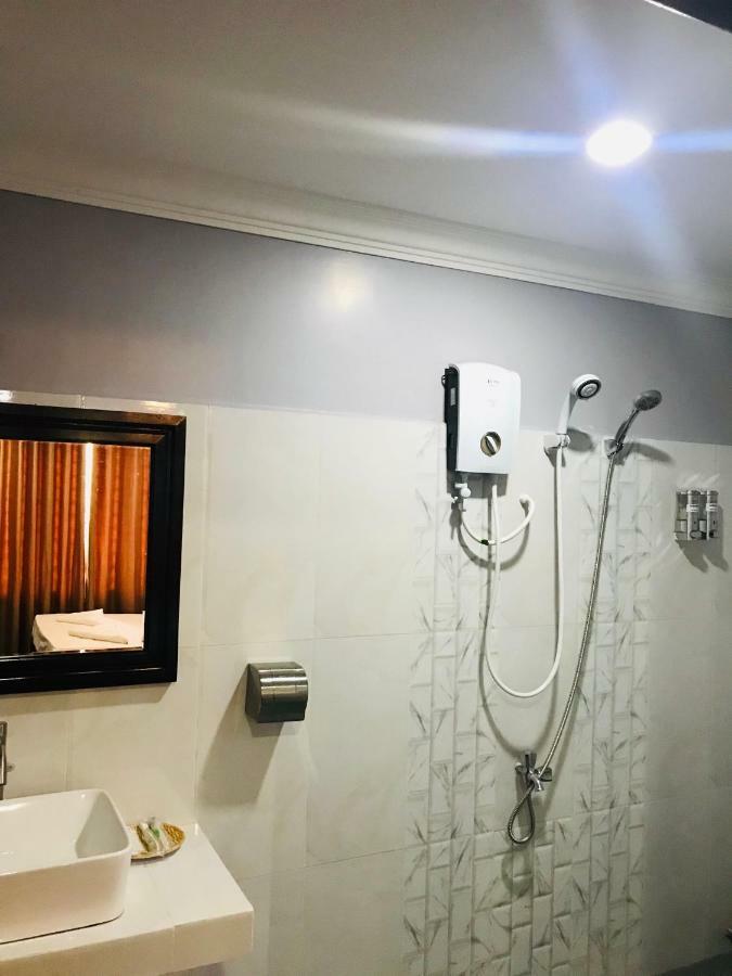 Maison Rivera Guest House Kampot Exterior photo
